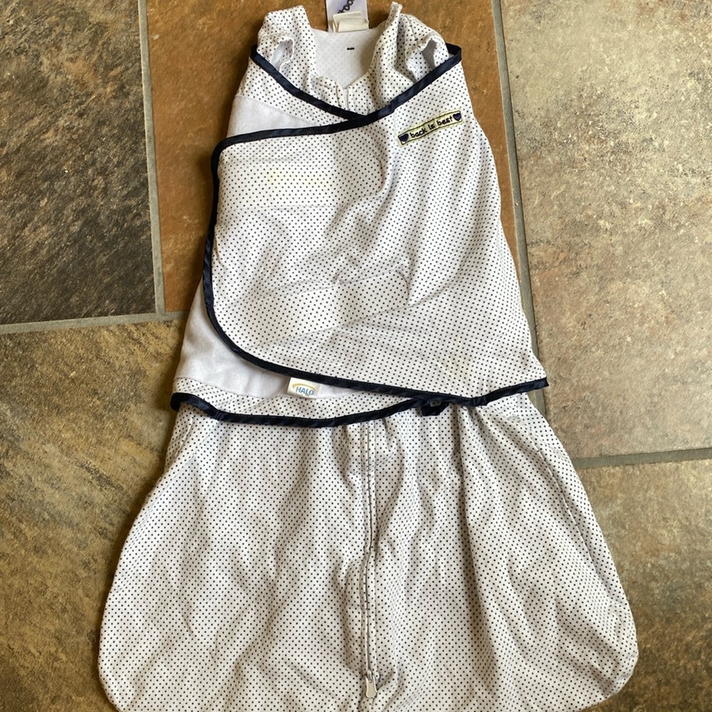 Halo sleep sack swaddler. Size small